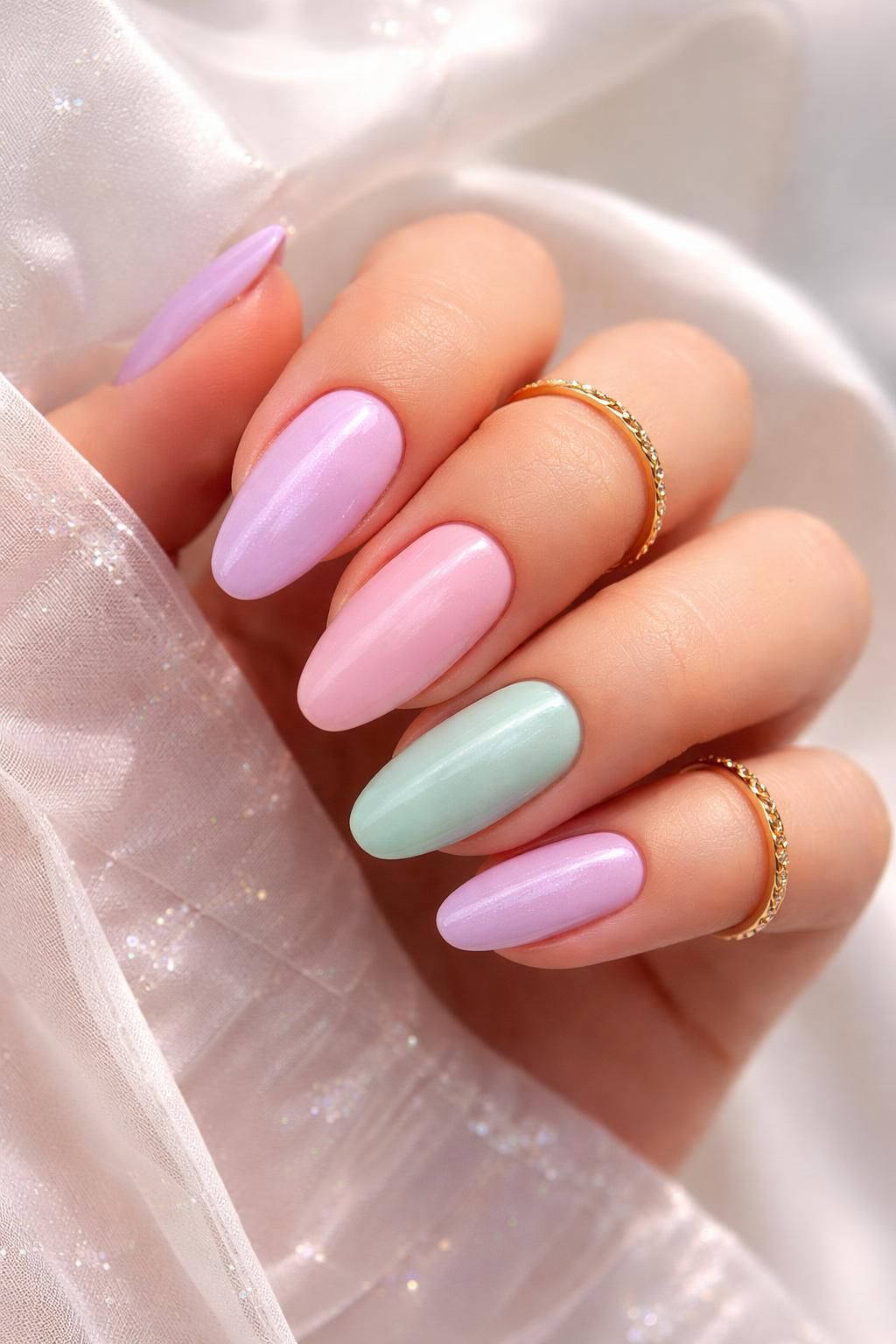 découvrez les couleurs tendance pour vos ongles ce printemps et apportez éclat et fraîcheur à votre look avec des teintes vibrantes et délicates.
