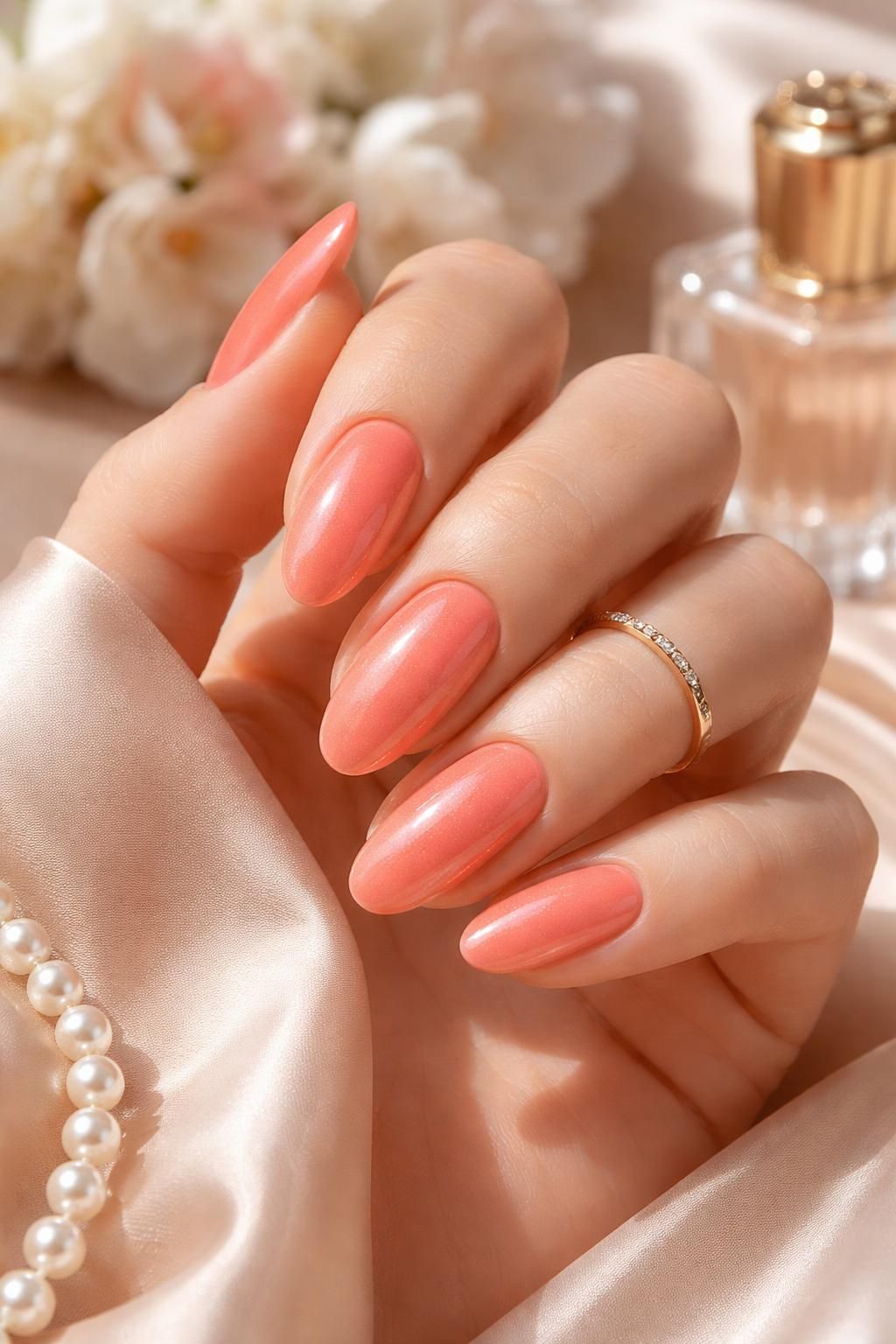 découvrez les astuces et tendances incontournables pour sublimer vos ongles, alliant art et soin pour une beauté parfaite.