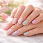 découvrez les tendances printanières pour sublimer vos ongles avec le semi-permanent : couleurs fraîches, styles élégants et astuces pour une manucure durable et éclatante.