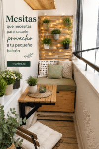 Table pratique sur un petit balcon décoré avec des plantes et des accessoires.